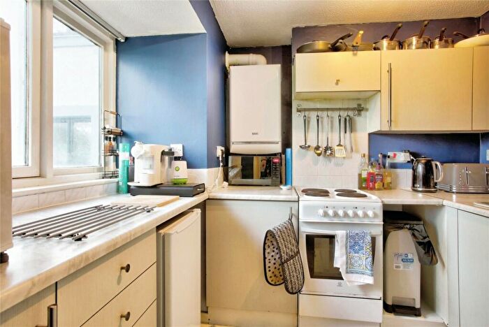 1 Bedroom Flat For Sale In Cartington Court, Newcastle Upon Tyne, NE3