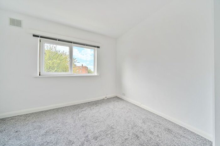 1 Bedroom Detached House For Sale In Courthill Road, Lewisham, London, SE13