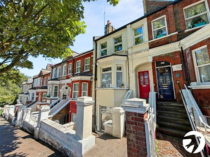 2 Bedroom Flat To Rent In Griffin Road, London, SE18