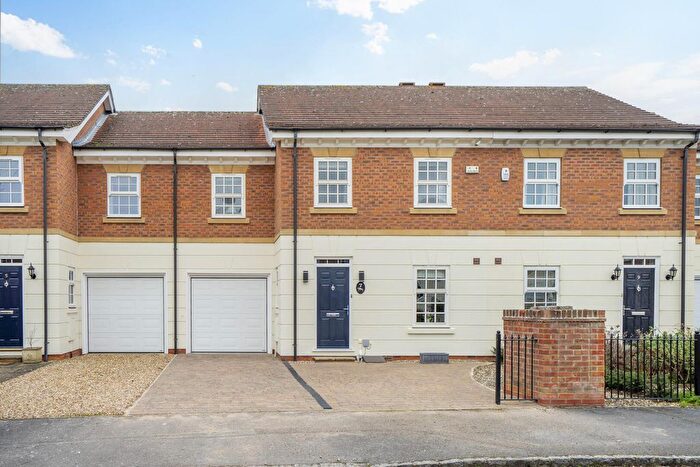 3 Bedroom Town House For Sale In Kensington Court, Dringhouses, York, YO24
