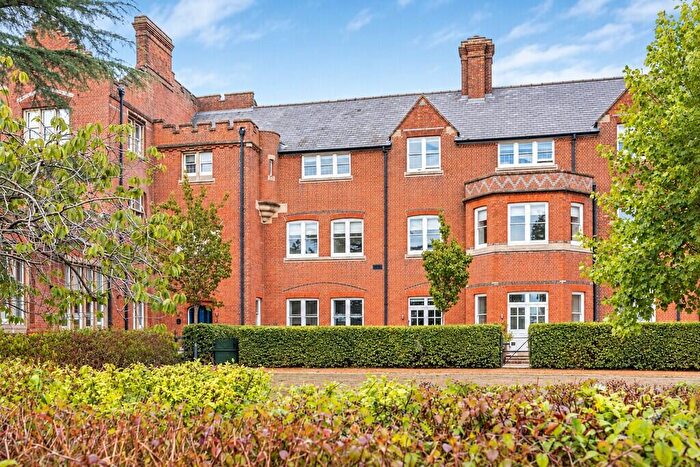 2 Bedroom Apartment For Sale In Blewbury Court, Cholsey, Wallingford, OX10