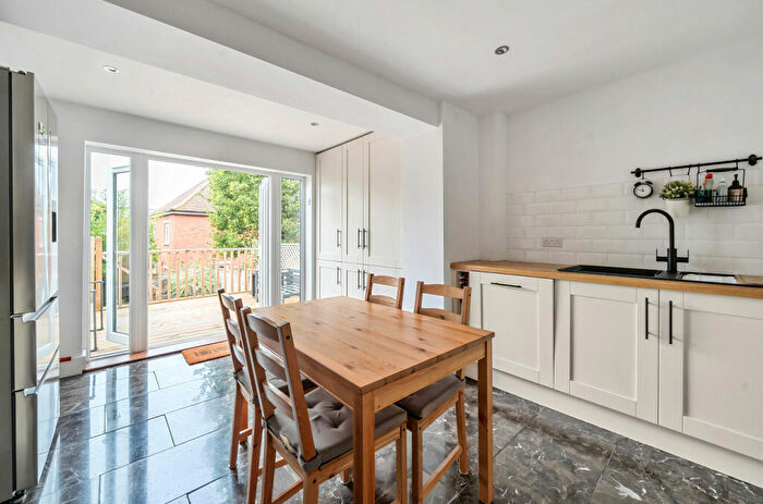 3 Bedroom Terraced House For Sale In Clifton Road, Winchester, Hampshire, SO22