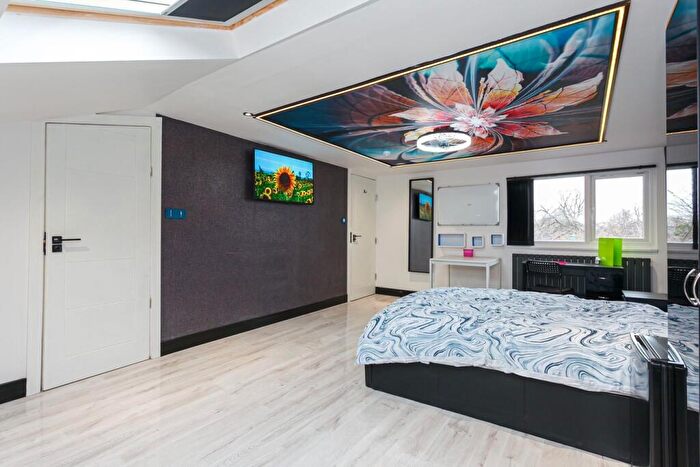 7 Bedroom House To Rent In Beech Grove, Manchester, M14