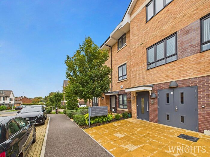 2 Bedroom Flat For Sale In Welwyn Garden City, AL7