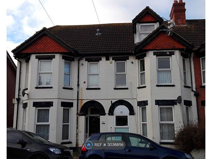 2 Bedroom Flat To Rent In Salisbury Road, Bournemouth, BH1