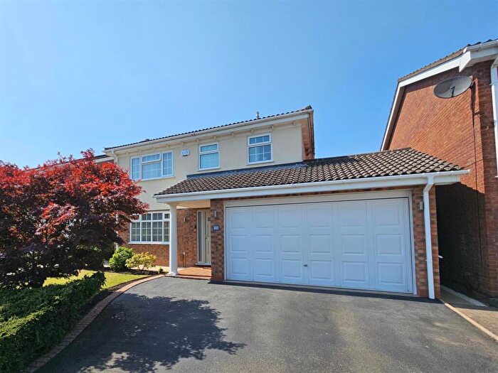 4 Bedroom Detached House For Sale In Stanbrook Road, Monkspath, Solihull, B90