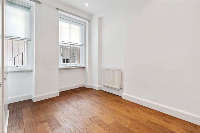 1 Bedroom Flat To Rent In Ormonde Gate, Chelsea, SW3