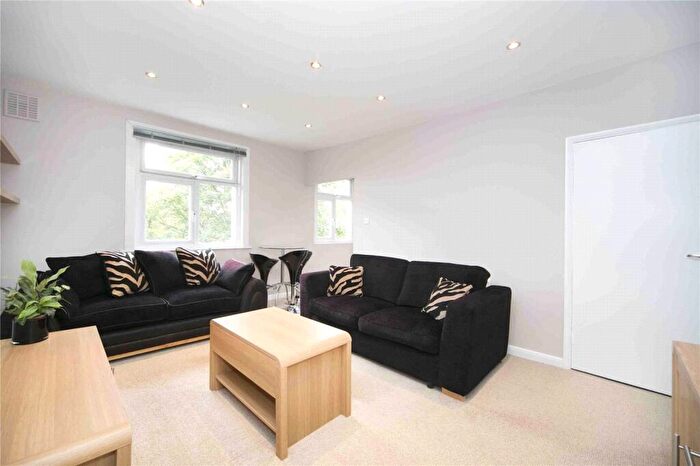 1 Bedroom Apartment For Sale In Hillmarton Road, Islington, London, N7