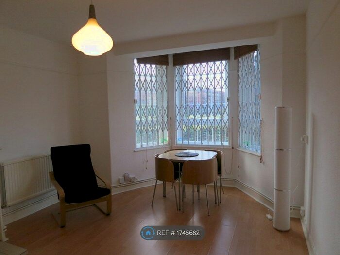 1 Bedroom Flat To Rent In Pardoner Street, London, SE1