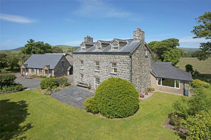 4 Bedroom Detached House For Sale In Bryncrug, Tywyn, Gwynedd, LL36