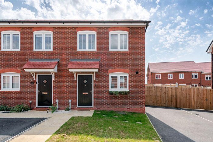 2 Bedroom Semi-detached House For Sale In Cypress Close, Macclesfield Cheshire, SK11