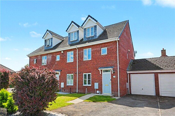 3 Bedroom Semi Detached House For Sale In Clotherholme Road, Ripon, North Yorkshire, HG4