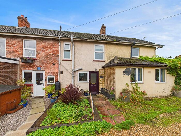 2 Bedroom Terraced House For Sale In Lindum Terrace, Saltfleetby, Louth, LN11