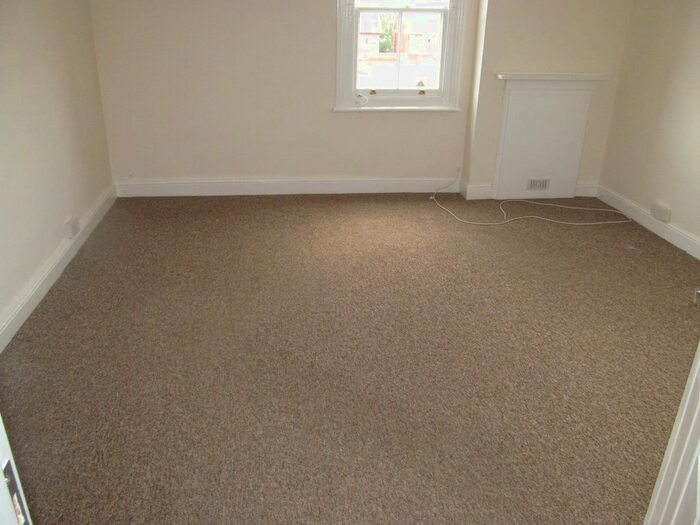 2 Bedroom Flat To Rent In Erleigh Road, Reading, RG1