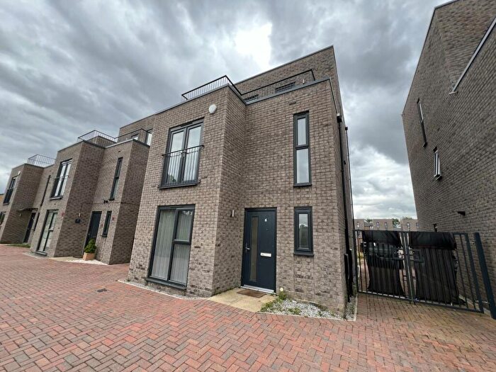 4 Bedroom Detached House To Rent In Turnstile Walk, Salford, M6