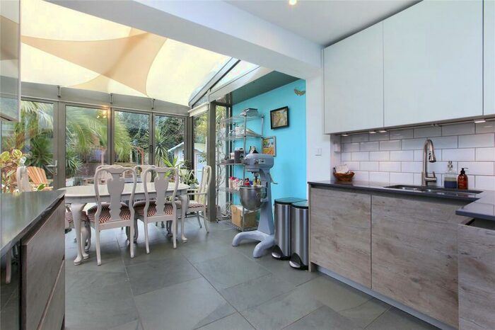 5 Bedroom Terraced House To Rent In Gaskarth Road, Clapham South, London, SW12