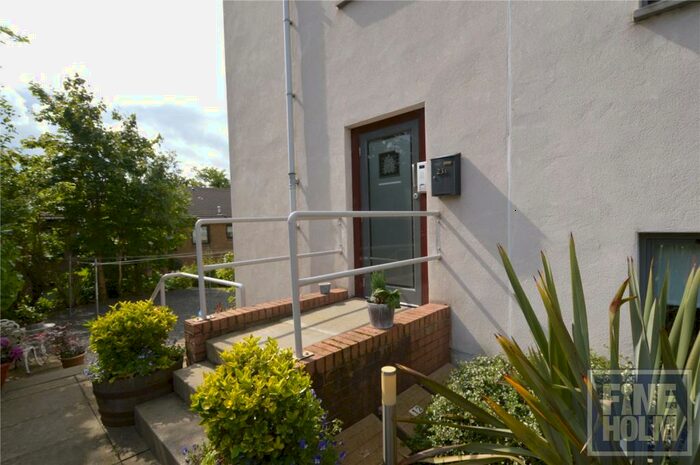 2 Bedroom Apartment To Rent In Mansionhouse Road, Langside, Glasgow, G41