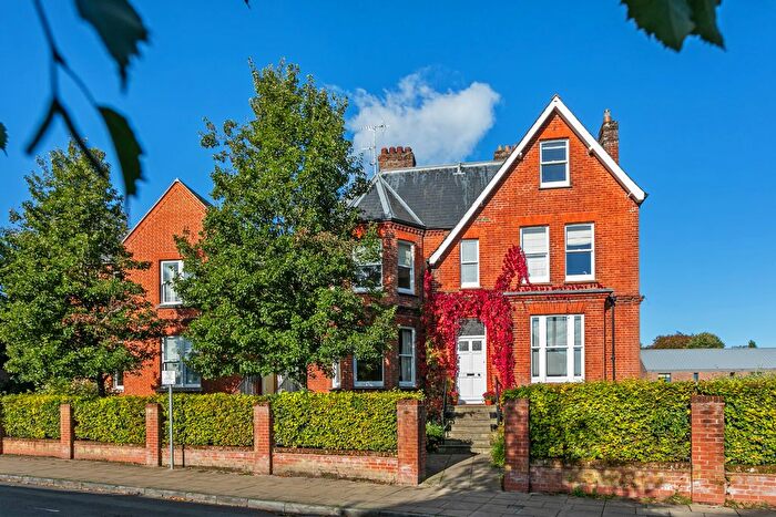 1 Bedroom Flat To Rent In Norman Road, Winchester, SO23