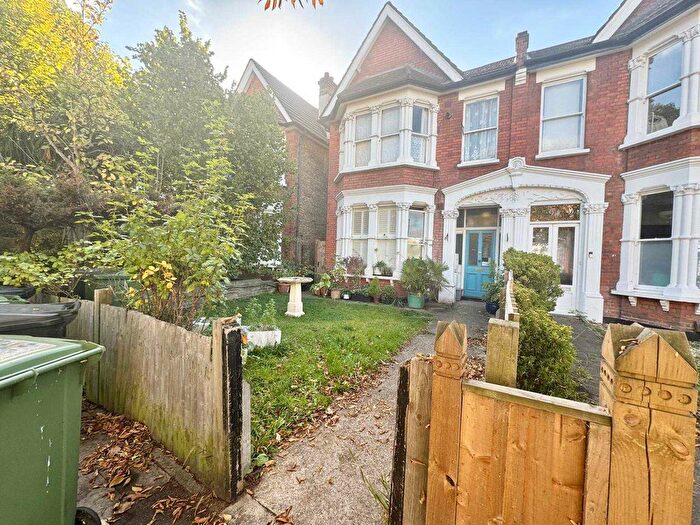 1 Bedroom Flat To Rent In Culverley Road, SE6