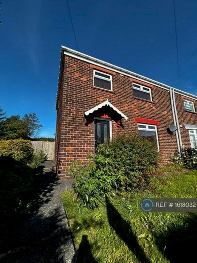 3 Bedroom End Of Terrace House To Rent In Laurel Drive, Consett, DH8