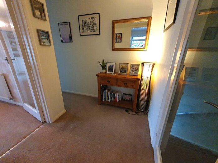 2 Bedroom Flat To Rent In Cypress Close, Whitstable, CT5