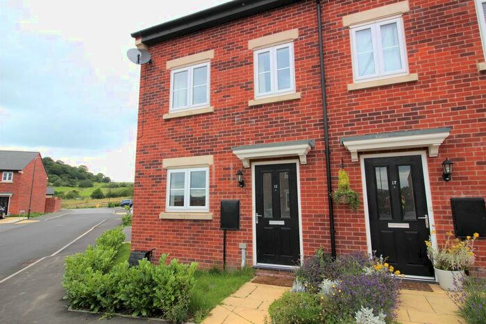 3 Bedroom Semi-Detached House To Rent In 15 Hawthorn Drive, Glossop SK13