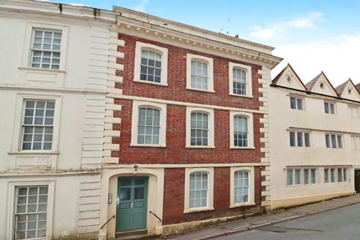 2 Bedroom Flat For Sale In Long Street, Dursley, Gloucestershire, GL11