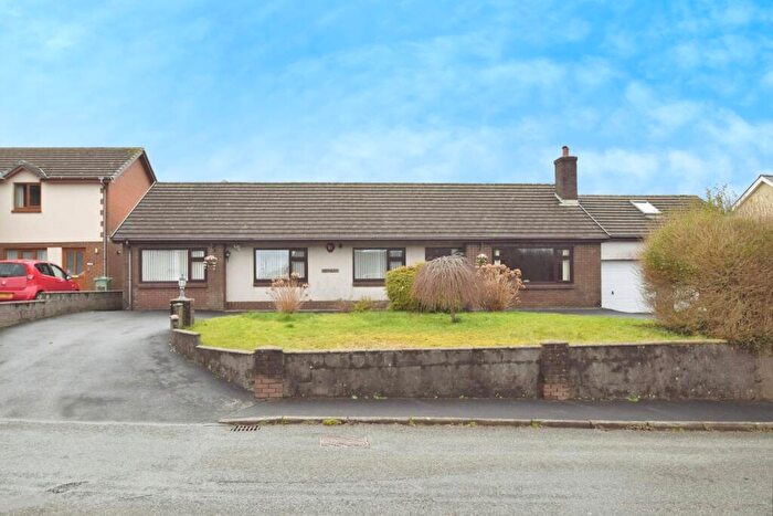 4 Bedroom Bungalow For Sale In School Road, Llangain, Carmarthen, SA33