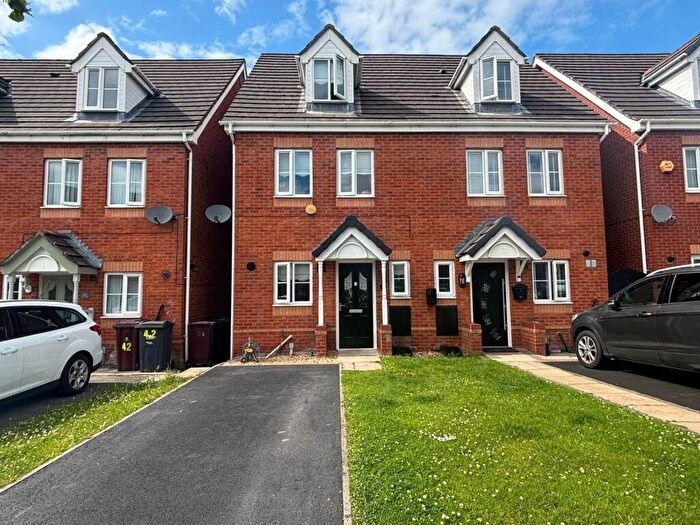 3 Bedroom Semi-Detached House For Sale In Appleton Road, Park Meadows, L32