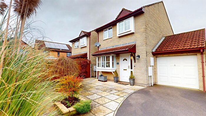 3 Bedroom Detached House For Sale In St. Pauls Place, Midsomer Norton, Radstock, BA3