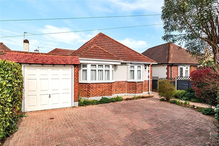 3 Bedroom Bungalow To Rent In Laleham Road, Shepperton, TW17