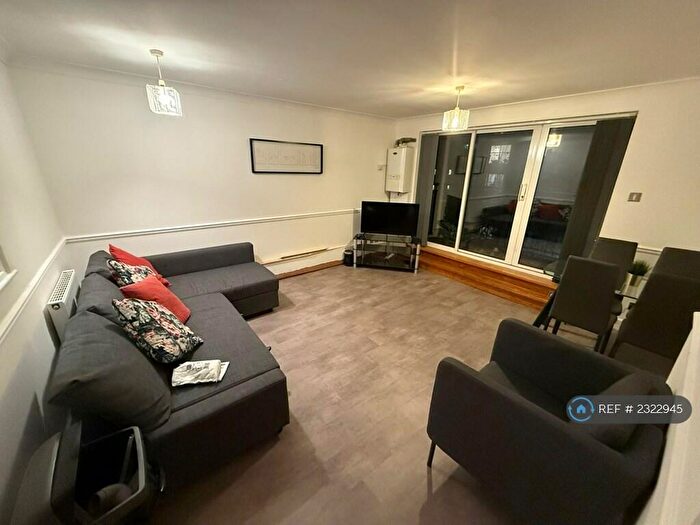 1 Bedroom Flat To Rent In Susan Constant Court, London, E14