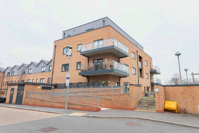 1 Bedroom Flat To Rent In Thornbury Way, Walthamstow, E17