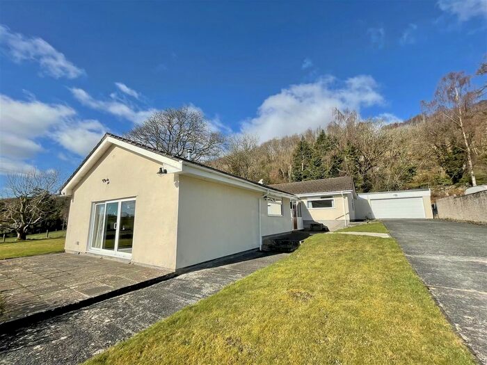 4 Bedroom Detached Bungalow For Sale In Goginan, Aberystwyth, SY23