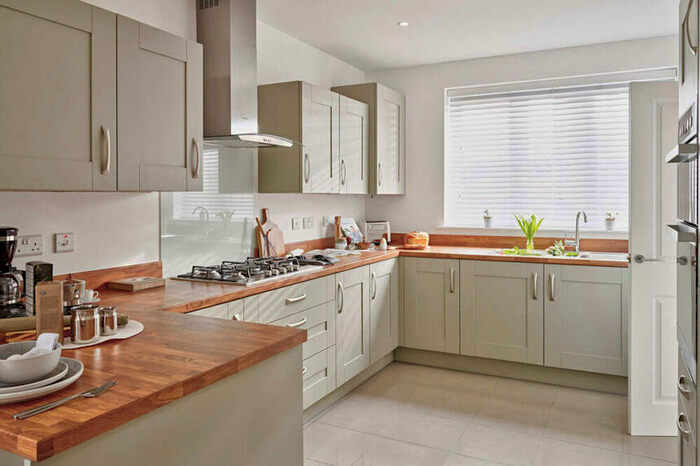 4 Bedroom Detached House For Sale In London Road, East/West Malling, Kent, ME19