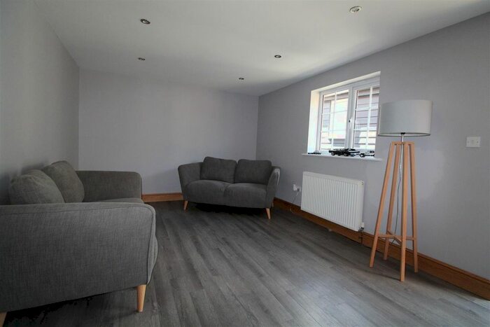 4 Bedroom Detached House For Sale In Lowry Way, Stowmarket, IP14