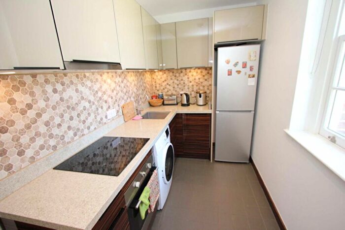 Flat To Rent In Jewel Square, Wapping, E1W