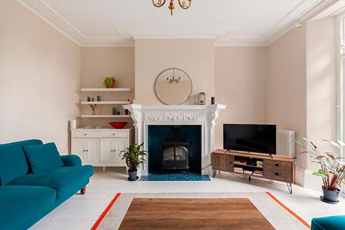 3 Bedroom Semi Detached House For Sale In Cheltenham Road, Cotham, BS6