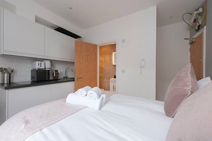 1 Bedroom Studio To Rent In Swinton St, London, WC1X