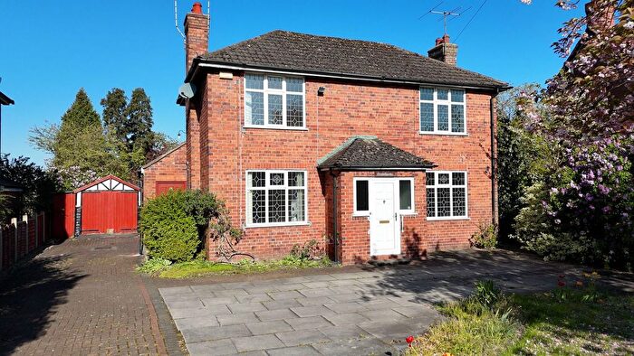 3 Bedroom Detached House For Sale In Crewe Road, Sandbach, CW11