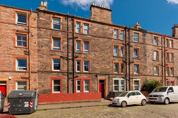 1 Bedroom Flat To Rent In Smithfield Street, Gorgie, Edinburgh, EH11