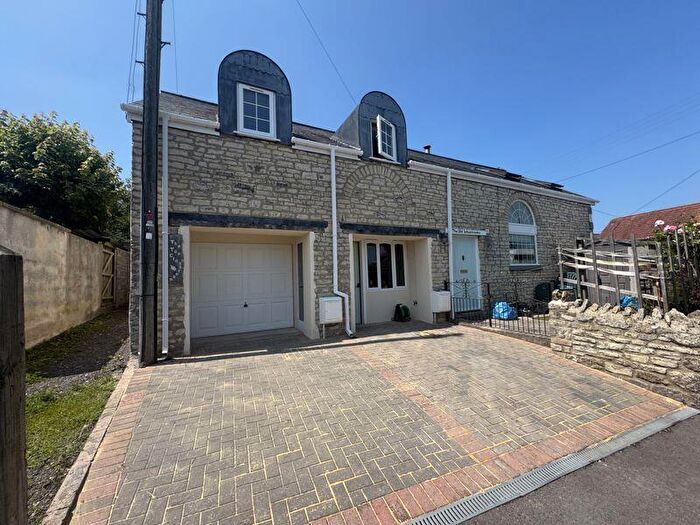 1 Bedroom Apartment To Rent In The Mead, Farmborough, BA2