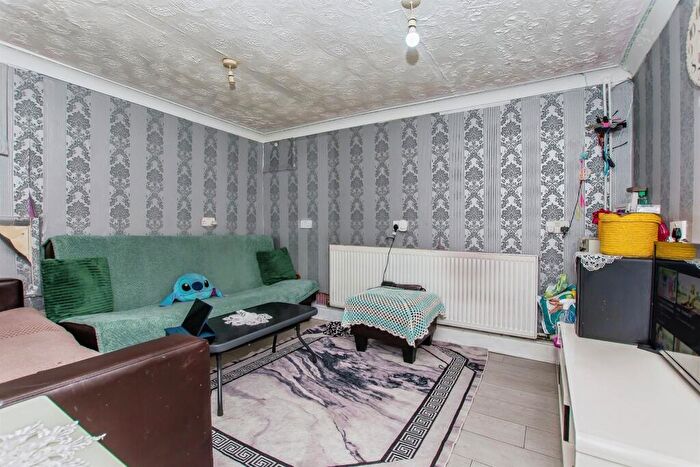 4 Bedroom Detached House For Sale In St. Peters Road, Wisbech, PE13