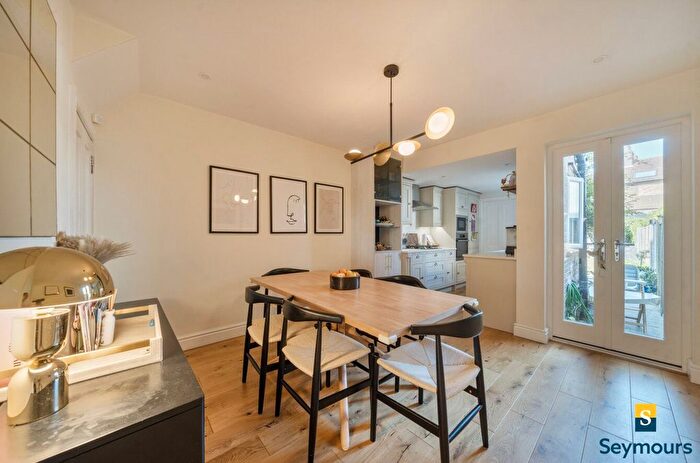 3 Bedroom Terraced House For Sale In Guildford, Surrey, GU2
