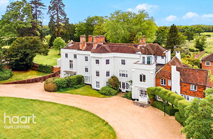 2 Bedroom Apartment For Sale In Westwood Lane, Guildford, GU3