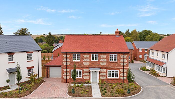 4 Bedroom Detached House For Sale In Furzedown Road, Kings Somborne, Stockbridge, Hampshire, SO20