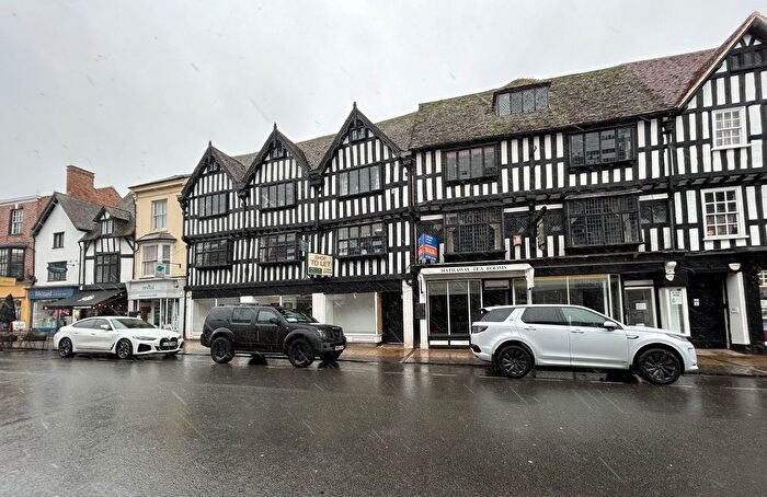 2 Bedroom Flat To Rent In High Street, Stratford-Upon-Avon, CV37