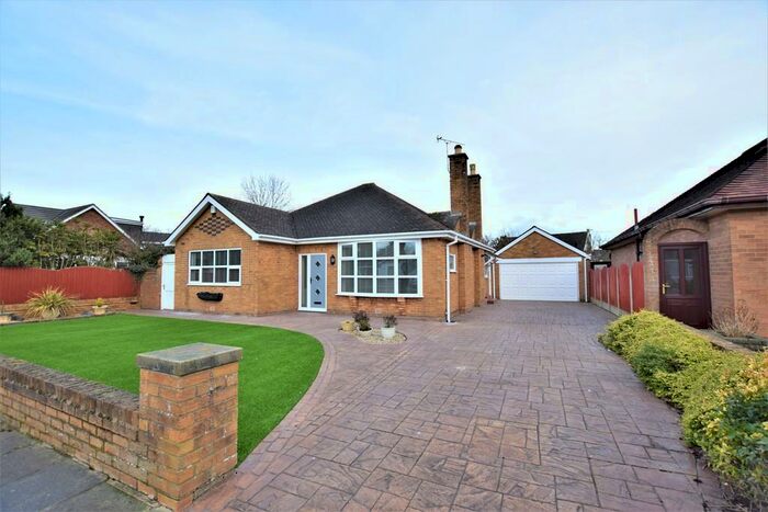2 Bedroom Detached Bungalow To Rent In Lowcross Road, Poulton-le-Fylde, FY6