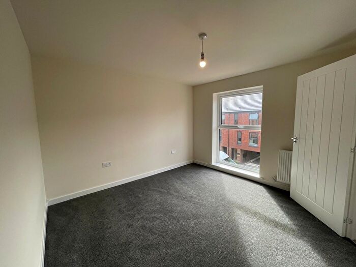 3 Bedroom Property To Rent In Oakwood Drive, Nottingham, NG2