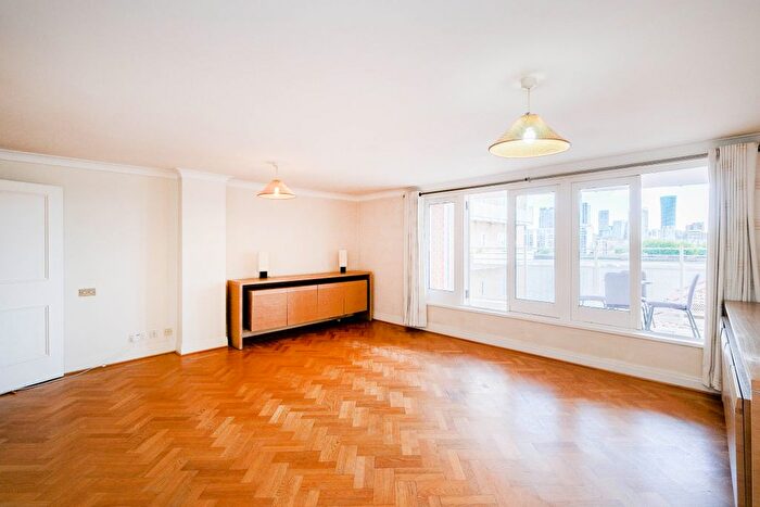 2 Bedroom Flat To Rent In Odessa Street, Surrey Quays, SE16